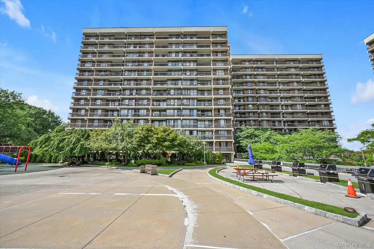 150-38 Union Turnpike #6F, Flushing, NY 11367 - #1