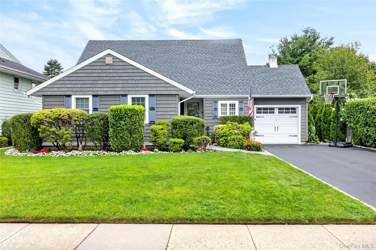 38 Laurel Street, Garden City, NY 11530 - #1