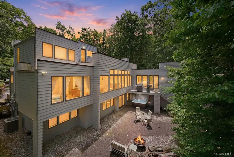 128 Broadmoor Drive, Hawley, PA 18428 - #3