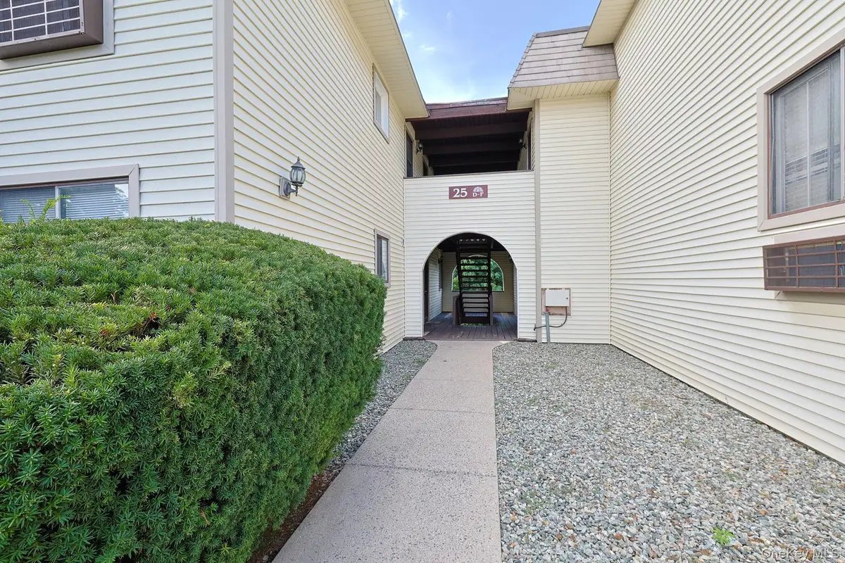 25 Village Park Drive #2F, Fishkill, NY 12524 - #1