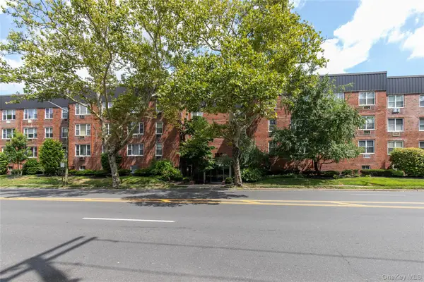 185 Middle Neck S #1-L, Great Neck, NY 11021