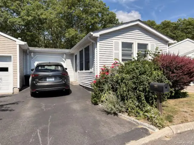 205 Village Circle W, Manorville, NY 11949 - #1