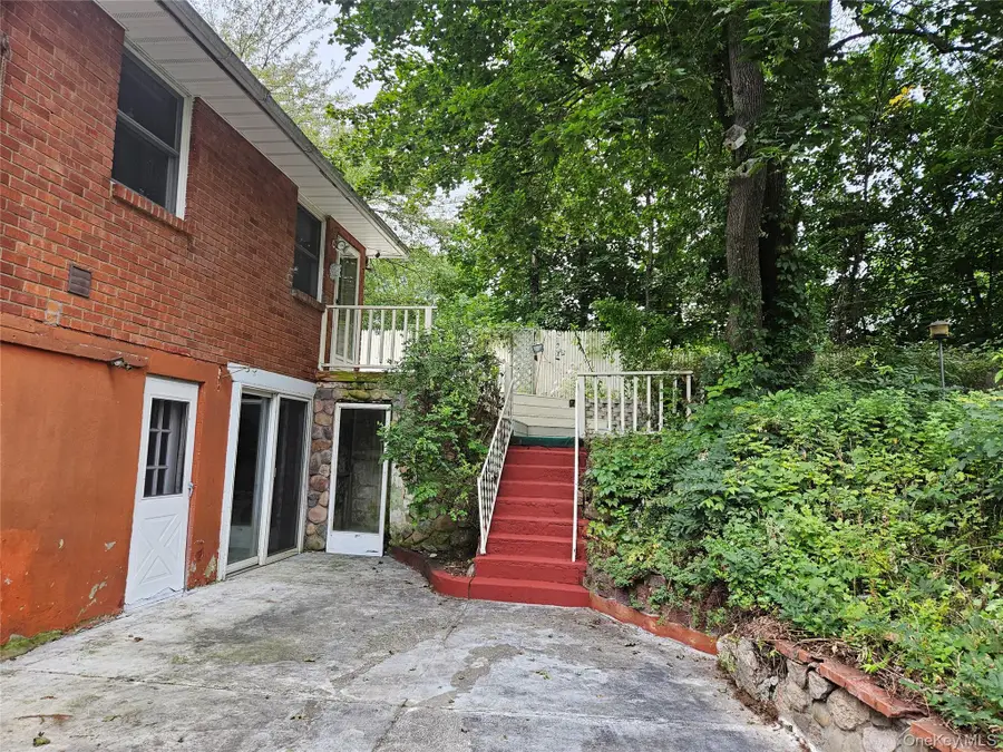 198 S Riverside Road, Highland, NY 12528 - #3