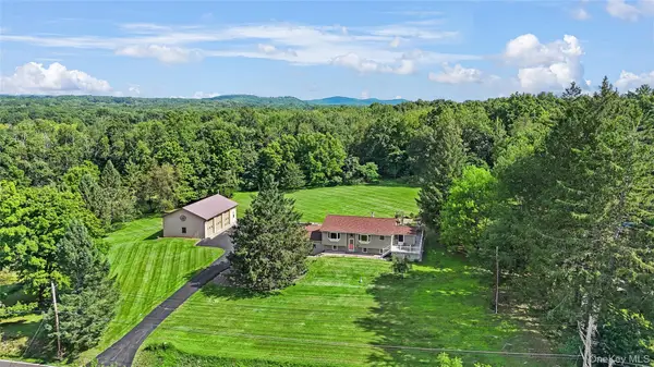 142 County Route 22, Johnson, NY 10933