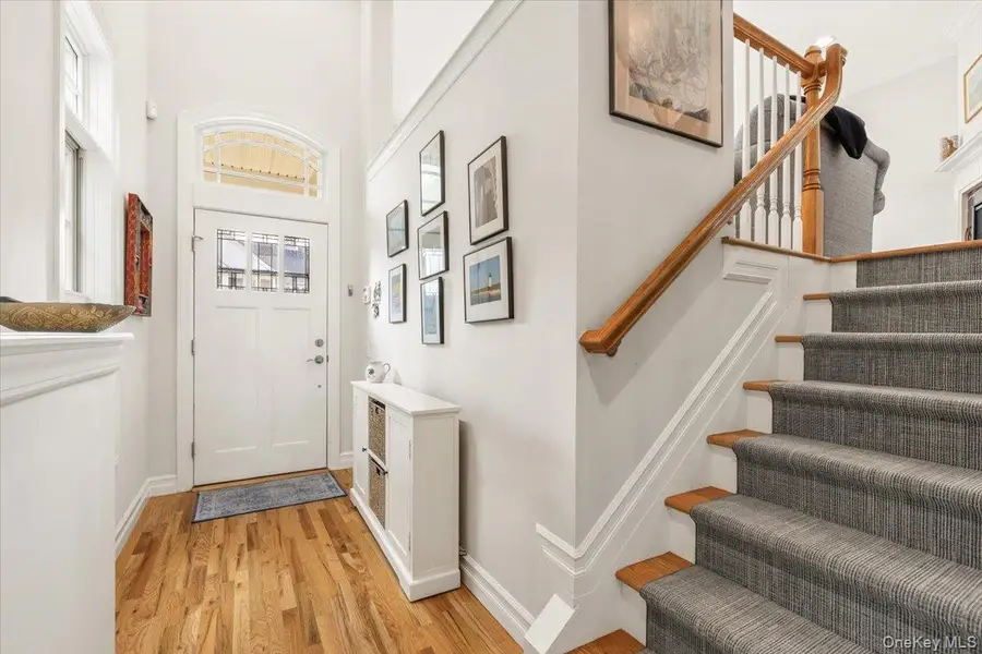 30 Hidden Ridge Court, Scarsdale, NY 10583 - #2
