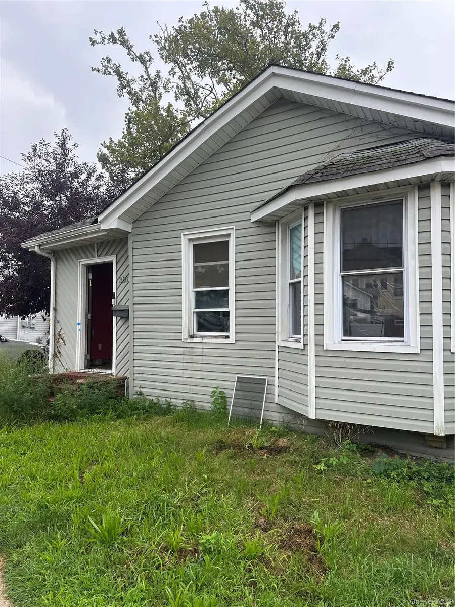 301 Seagirt Avenue, Far Rockaway, NY 11691 - #2