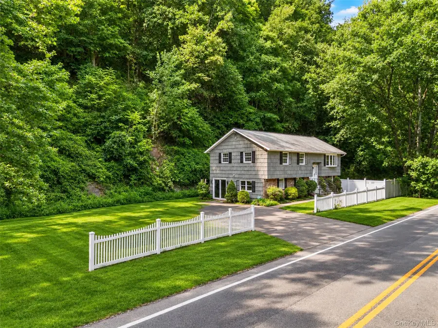 385 Yorktown Road, Cortlandt, NY 10520 - #2