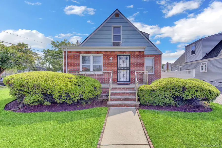 409 Saint Agnes Place, Franklin Square, NY 11010 - #2