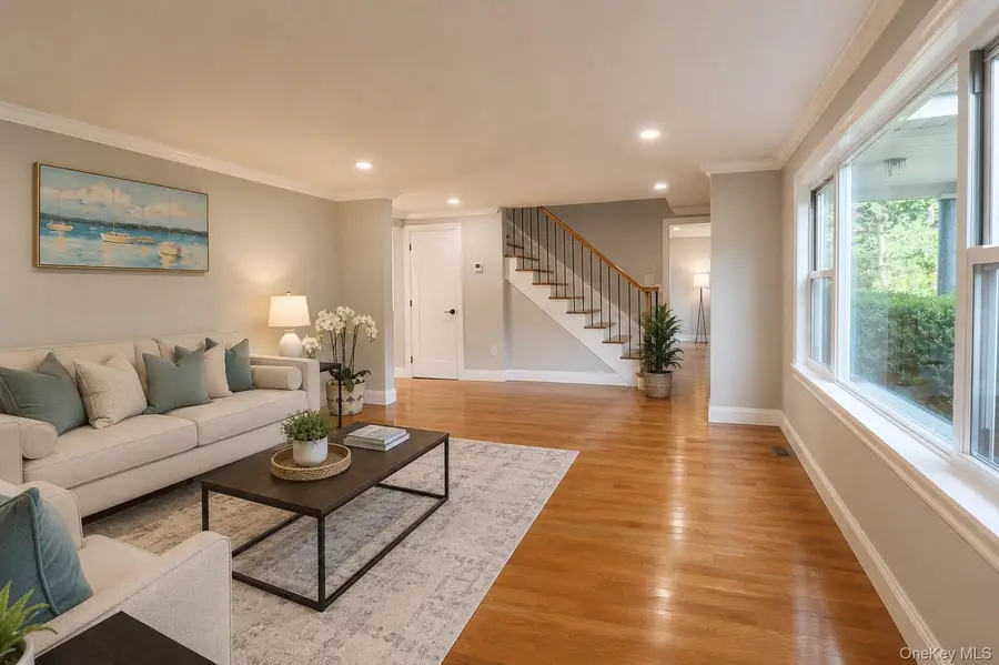 82 Vernon Avenue, East Norwich, NY 11732 - #3