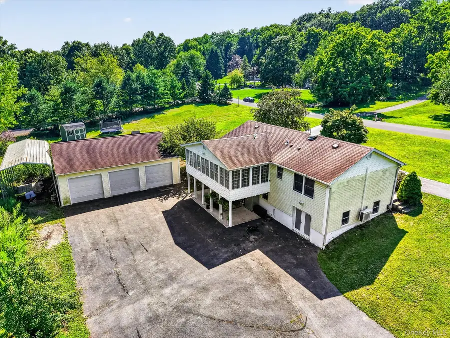35 Hillside Drive, Marlboro, NY 12542 - #2