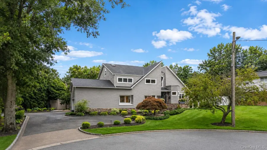 9 Sorgi Court, Plainview, NY 11803 - #2