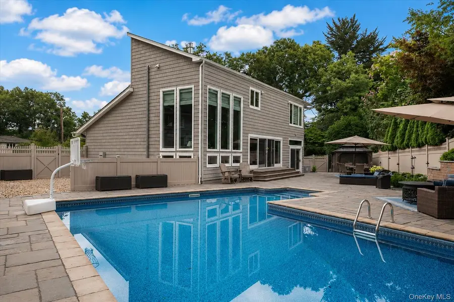 9 Sorgi Court, Plainview, NY 11803 - #3