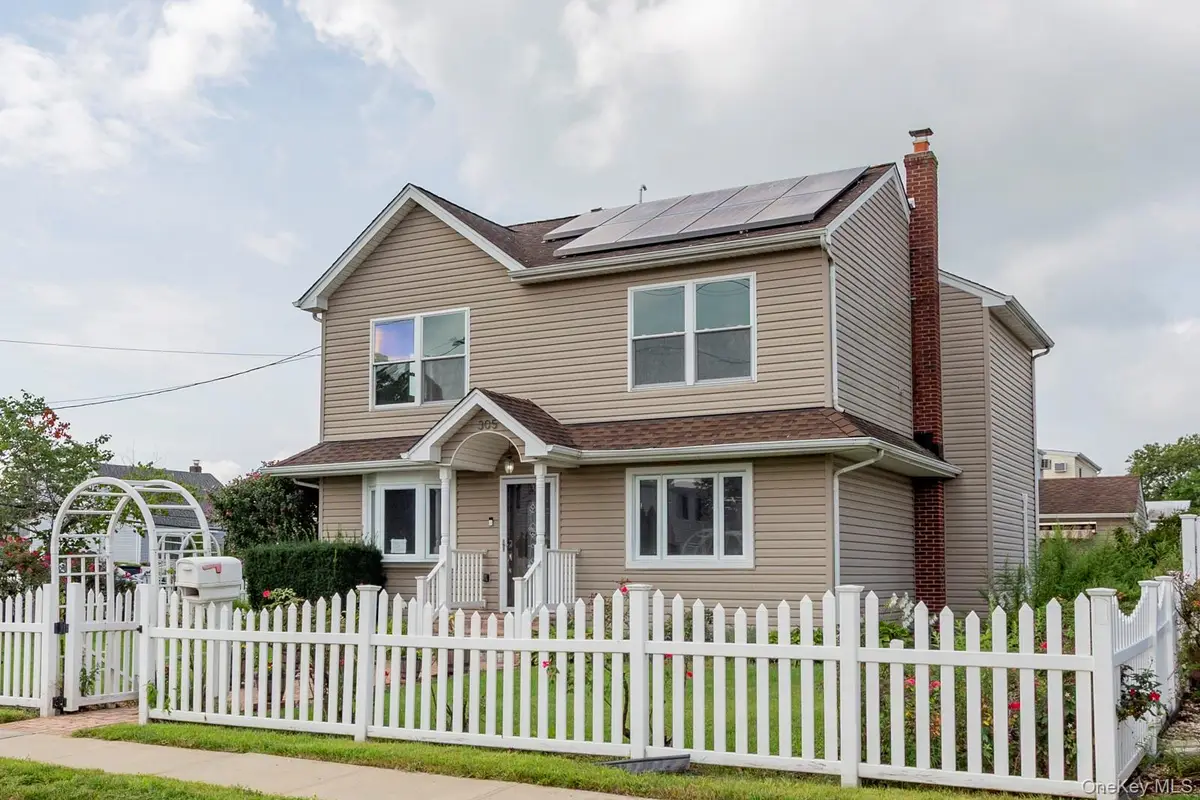 305 S Strong Avenue, Copiague, NY 11726 - #1