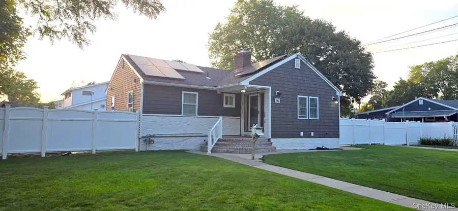 86 Washington Avenue, Brentwood, NY 11717 - #2