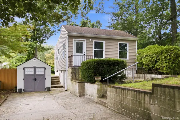 34 Whitestone Road, Sound Beach, NY 11789
