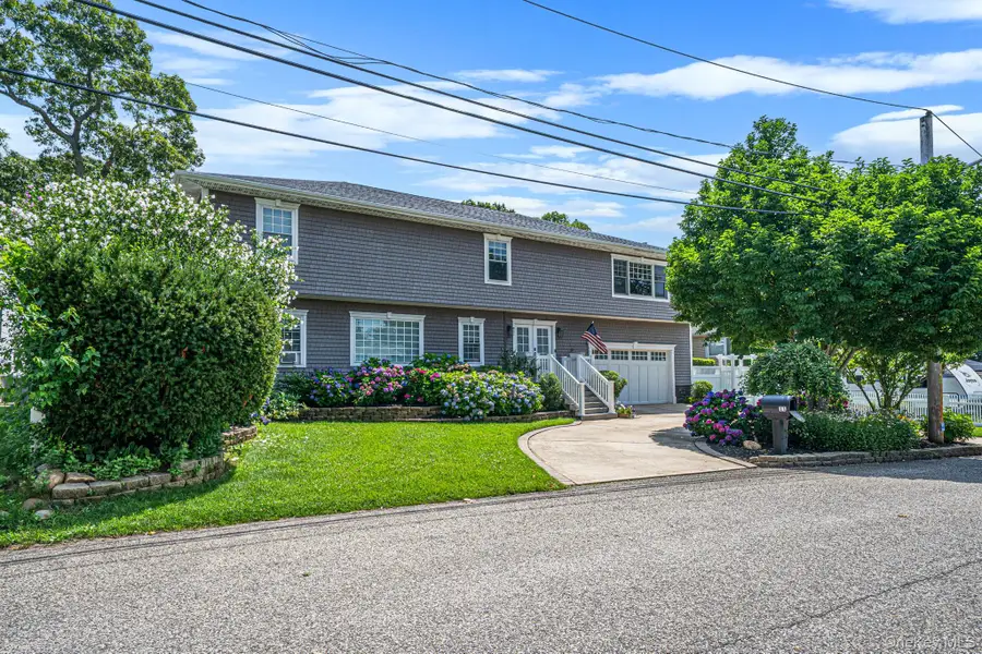 11 Elm Street, Ronkonkoma, NY 11779 - #3
