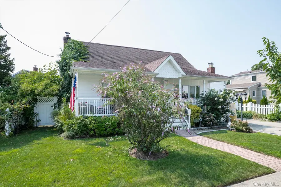 320 Brooklyn Avenue, Massapequa Park, NY 11762 - #3