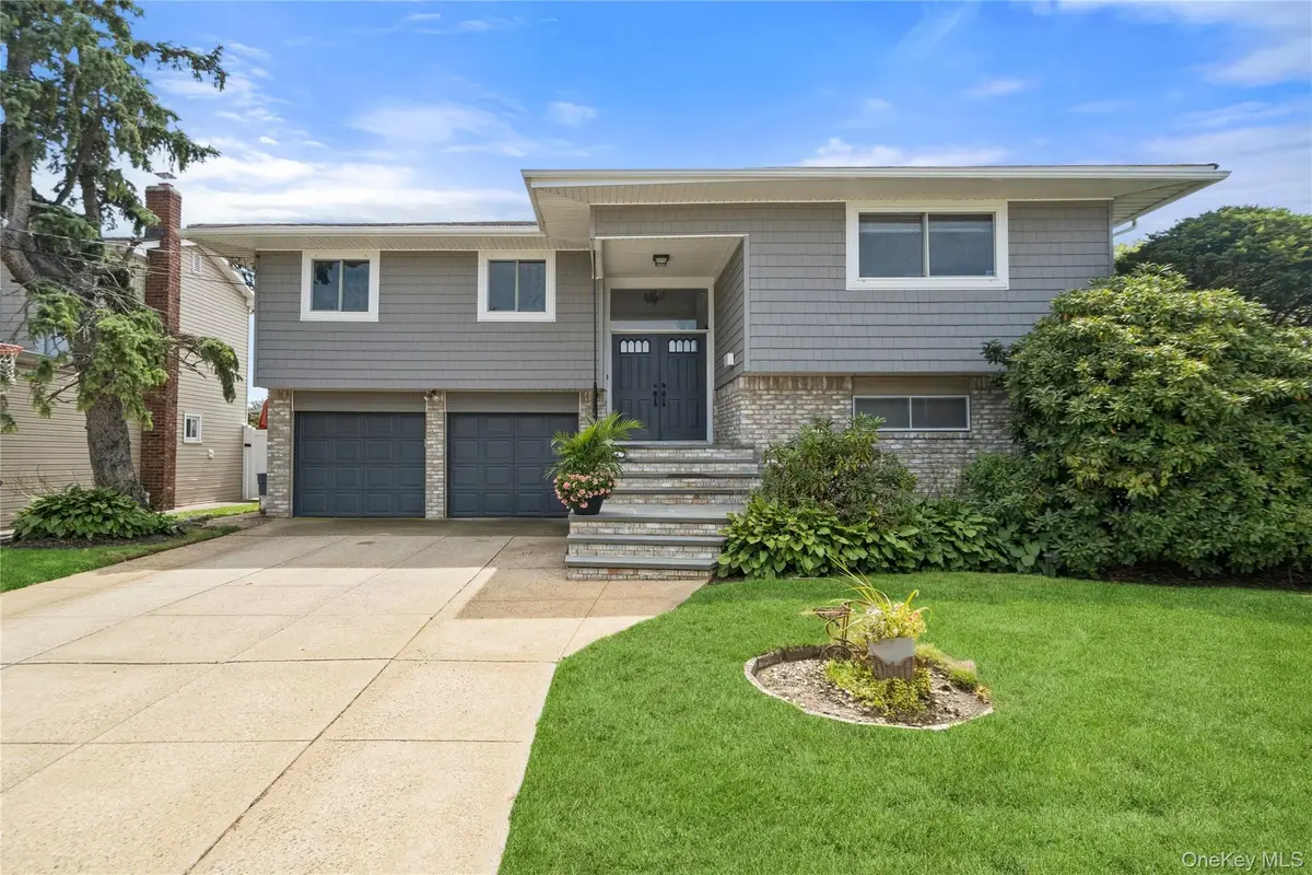2054 Whalen Avenue, Merrick, NY 11566 - #1