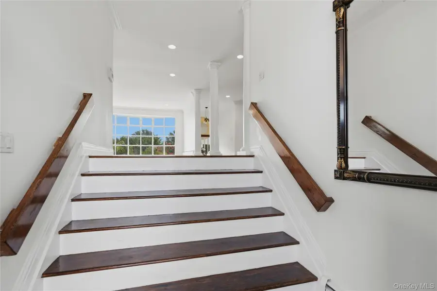 2054 Whalen Avenue, Merrick, NY 11566 - #3