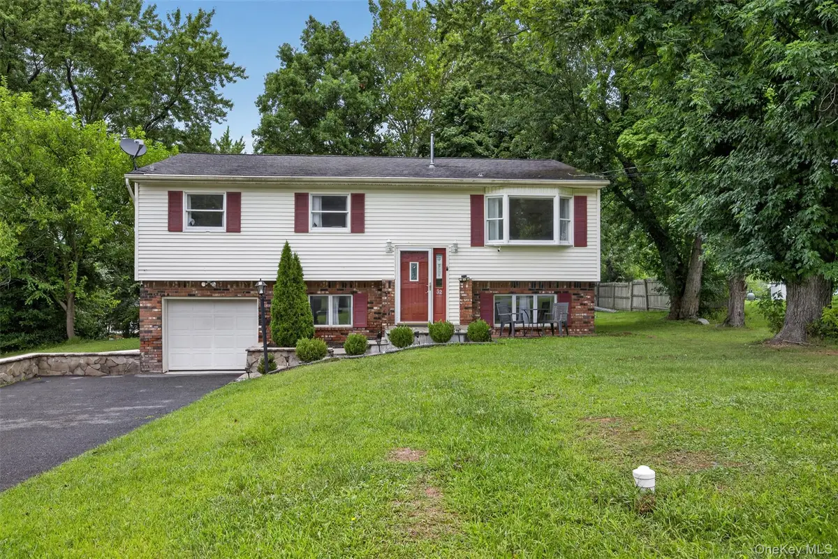 32 Surrey Road, Chester, NY 10918 - #1