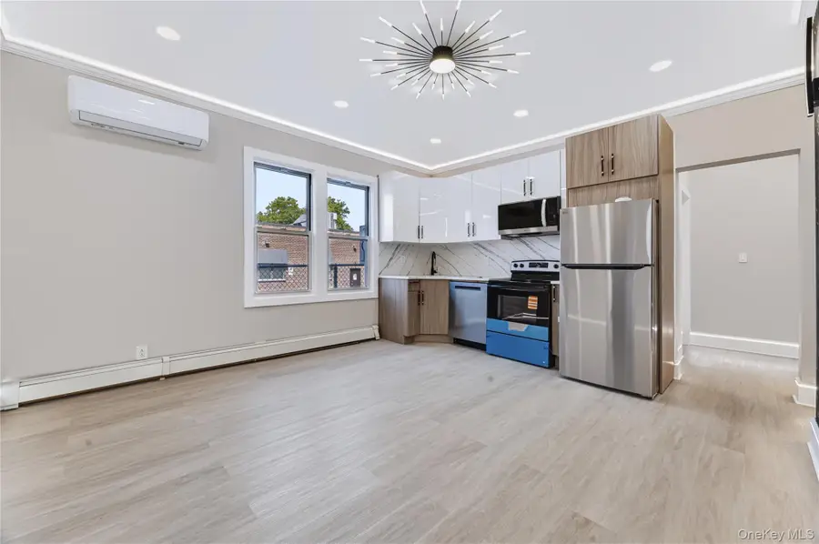 1227 E 222nd Street, Bronx, NY 10469 - #2