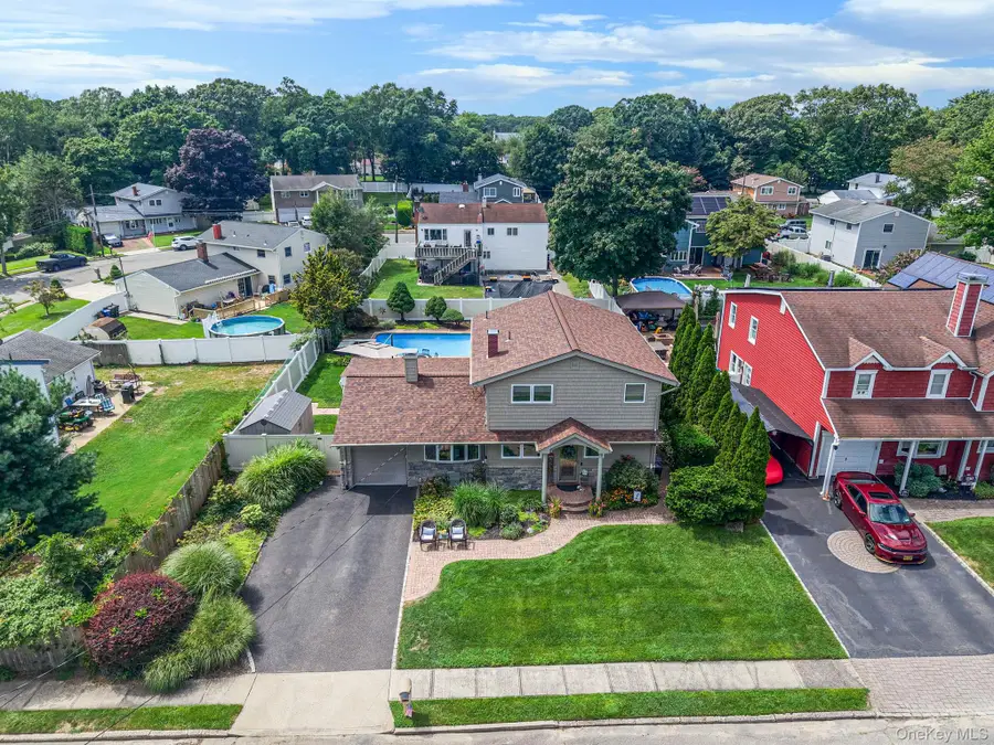 18 Bragg Drive, Lake Grove, NY 11755 - #2