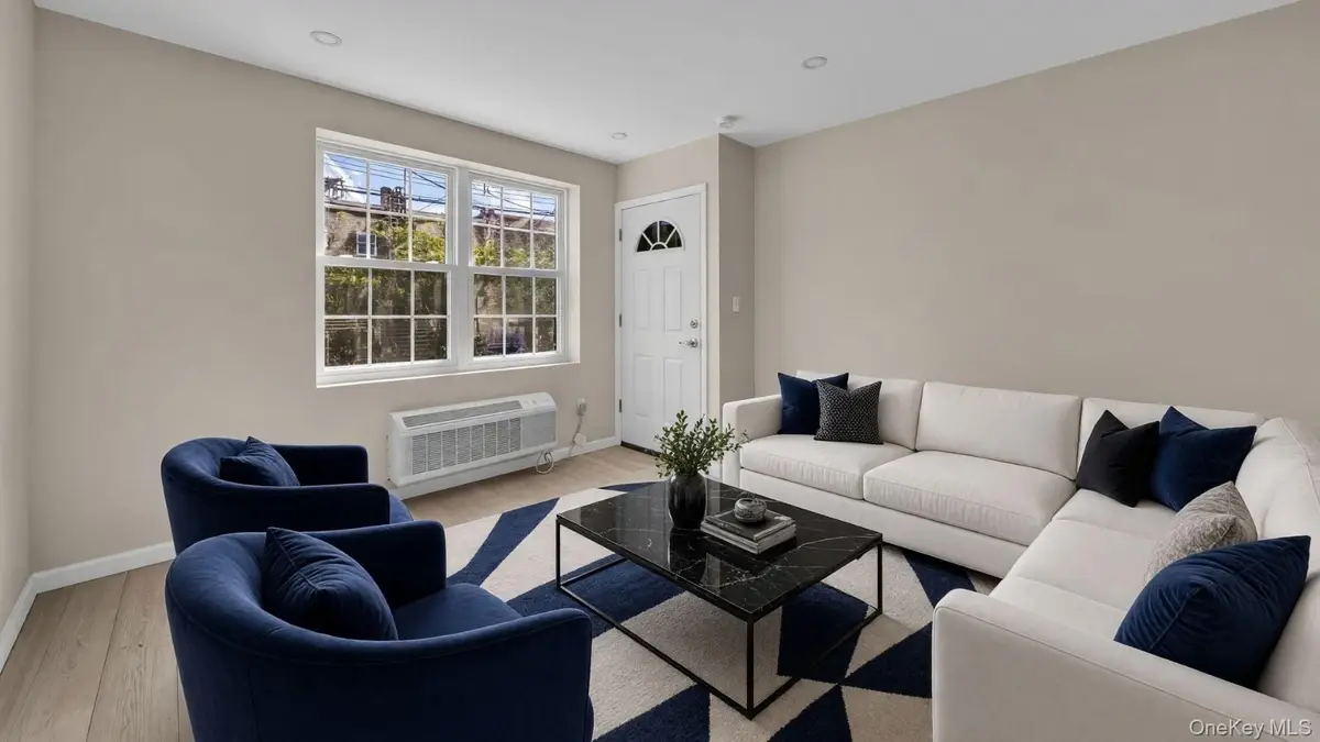 955 E 229th Street, Bronx, NY 10466 - #1