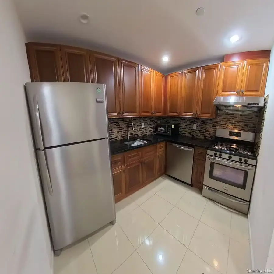 144-69 Barclay Avenue #3C, Flushing, NY 11355 - #3