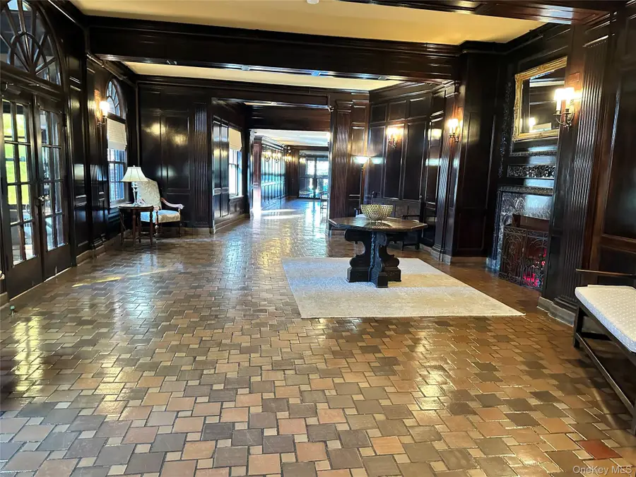 8 Barstow Road #6K, Great Neck, NY 11021 - #2