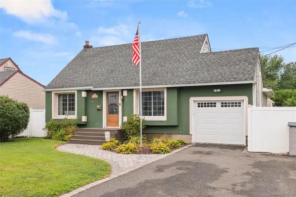 397 Buffalo Avenue, Lindenhurst, NY 11757