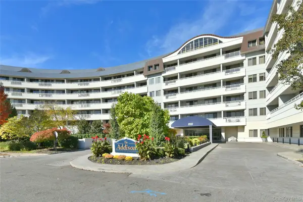 100 Harbor View Drive #117, Port Washington, NY 11050