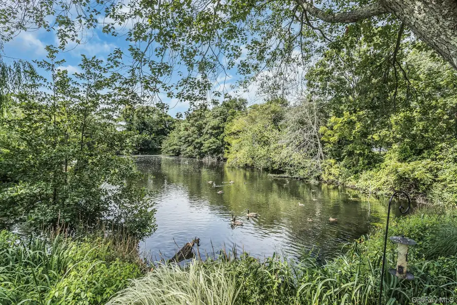 8 Baymens Court, Sayville, NY 11782 - #3
