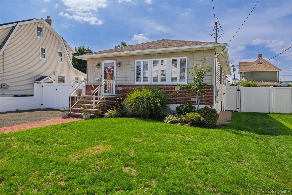 145 Bismark Avenue, Valley Stream, NY 11581 - #1