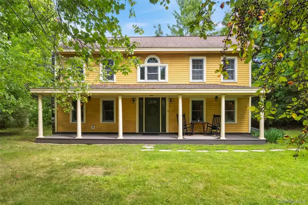 5 Link Road, Ghent, NY 12075