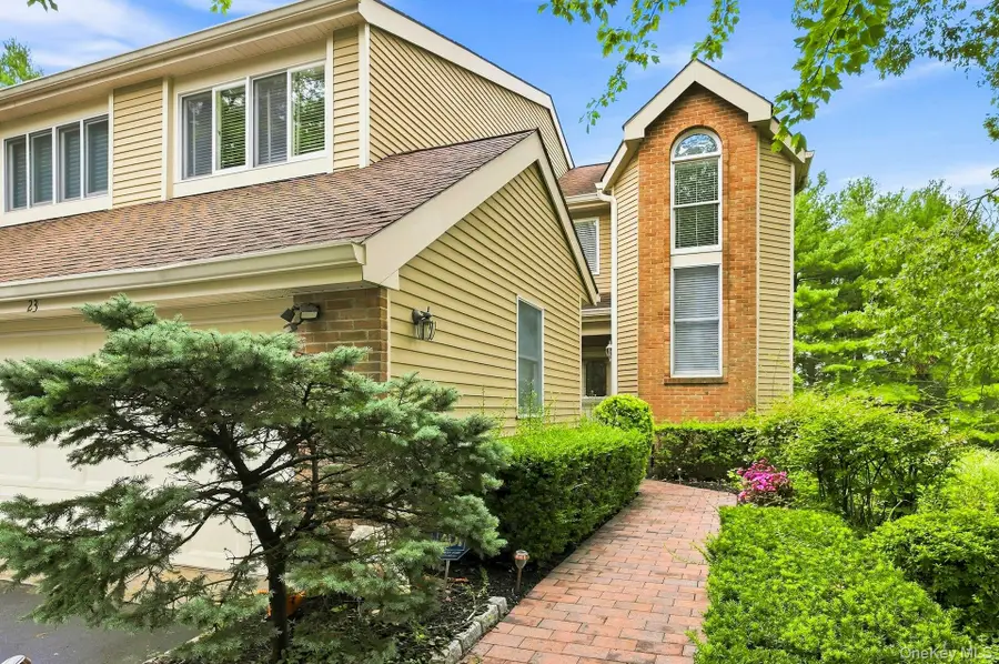 23 Willow Ridge Drive, Smithtown, NY 11787 - #2