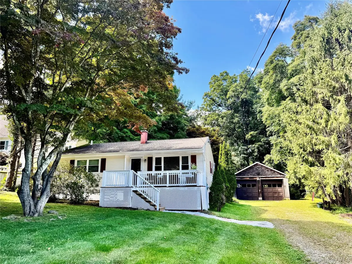 13 Arbutus Street, Putnam Valley, NY 10579 - #1