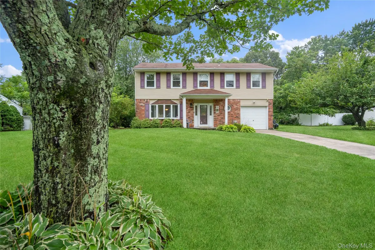 28 Block Boulevard, Terryville, NY 11776 - #1