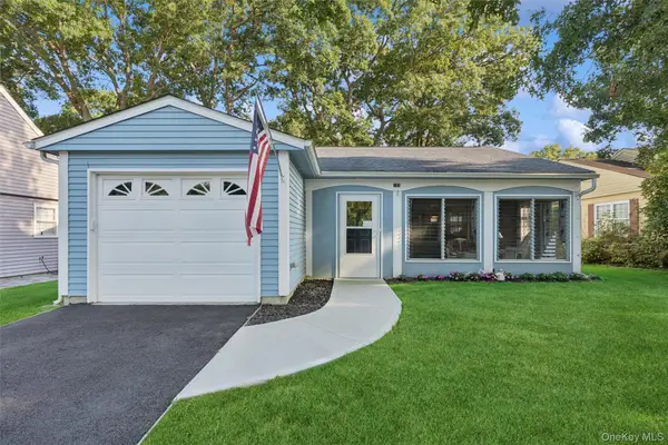 185 Kingston Drive, Ridge, NY 11961
