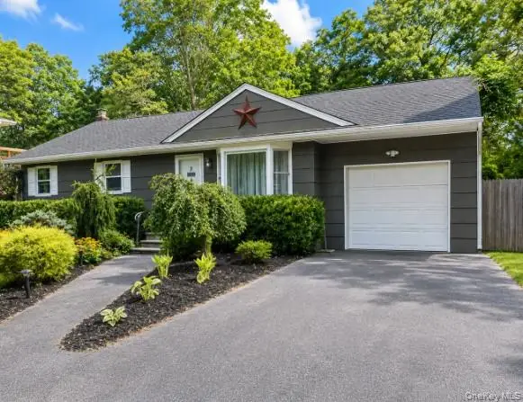 32 Robinson Avenue, Medford, NY 11763 - #1