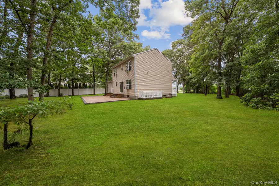 144 Dawn Drive, Shirley, NY 11967 - #2