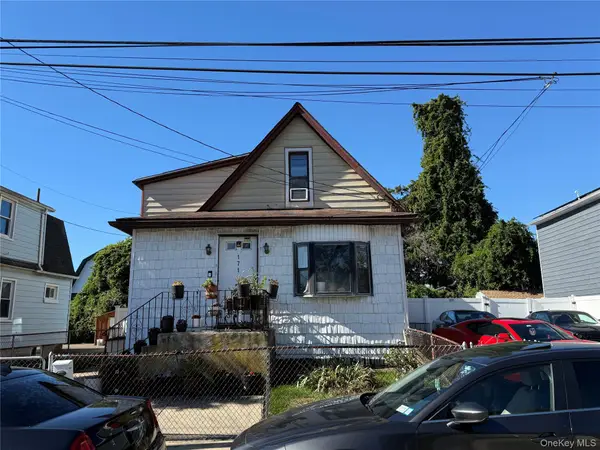 171 Holland, Elmont, NY 11003