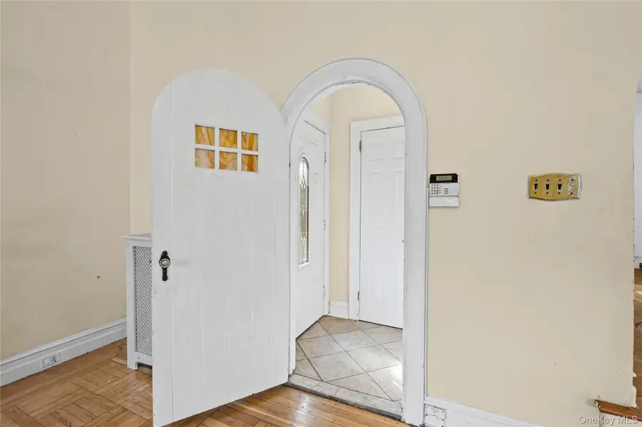 319 Frankel Boulevard, Merrick, NY 11566 - #3