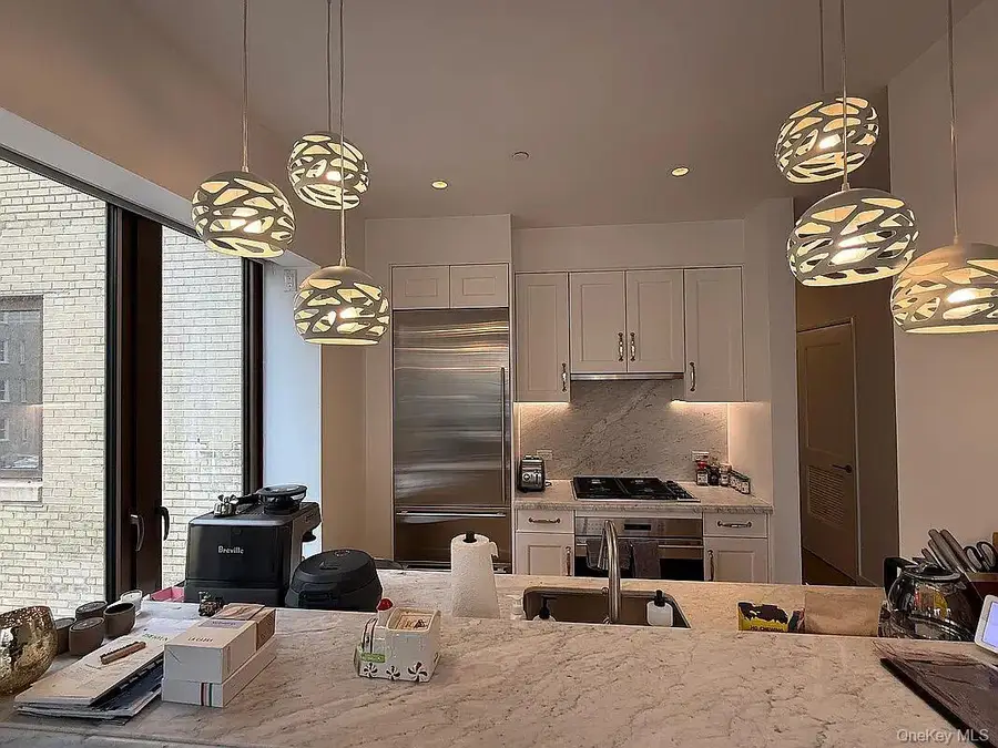 225 E 19th Street #802, Manhattan, NY 10003 - #3