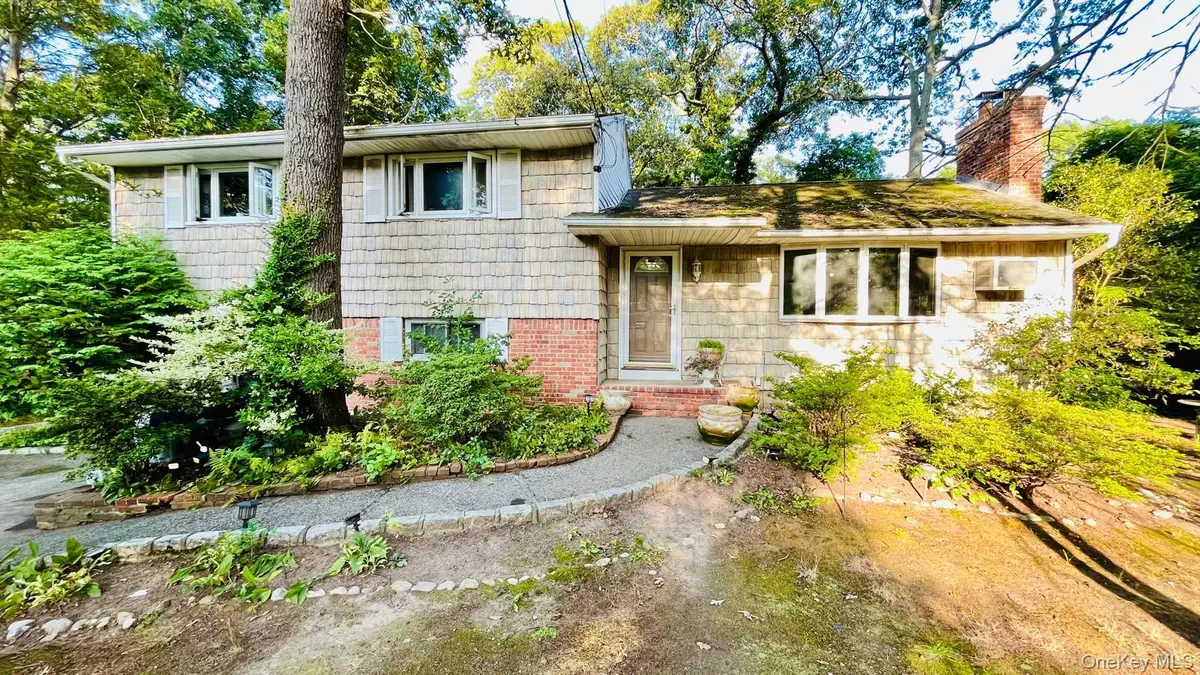 5 Arizona Place, Huntington Station, NY 11746 - #1