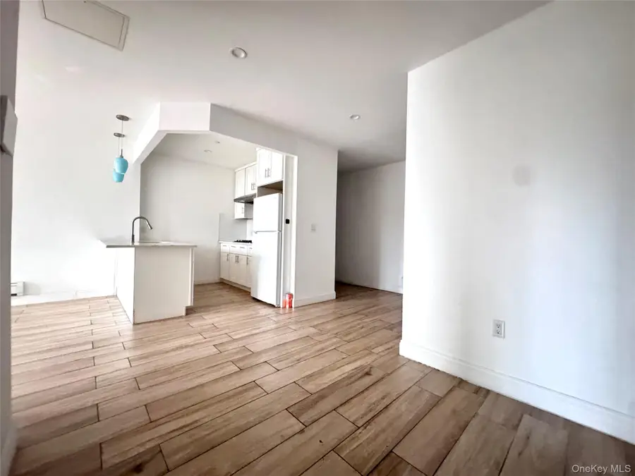 136-20 Booth Memorial Avenue #3A, Flushing, NY 11355 - #3
