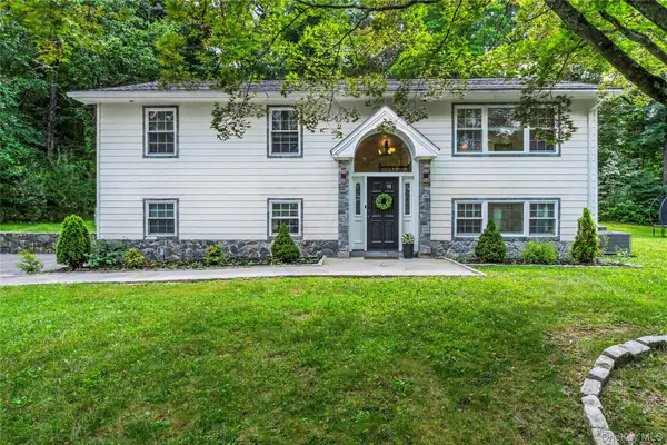 15 Cobblestone Lane, Cortlandt Manor, NY 10567