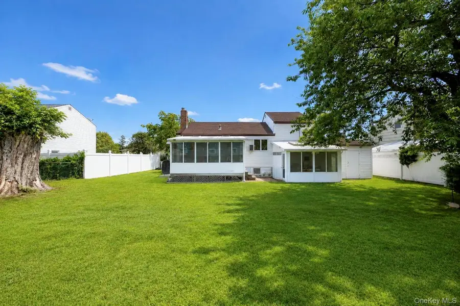 125 S 5th Street, Bethpage, NY 11714 - #3