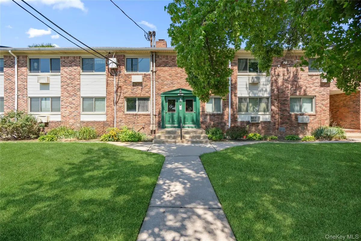 2453 Union #20B, Islip, NY 11751 - #1