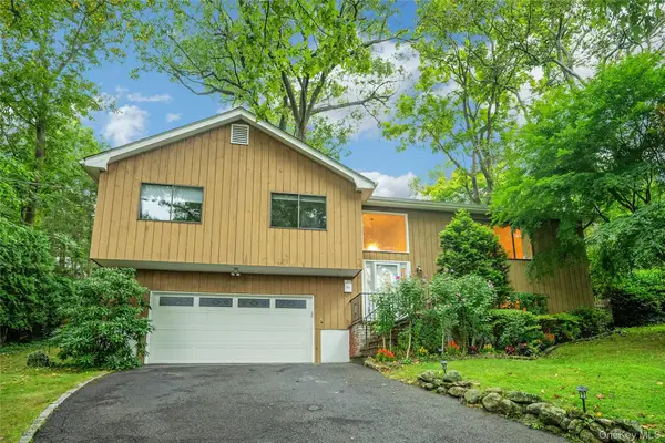 44 Hillside Lane, New Rochelle, NY 10804