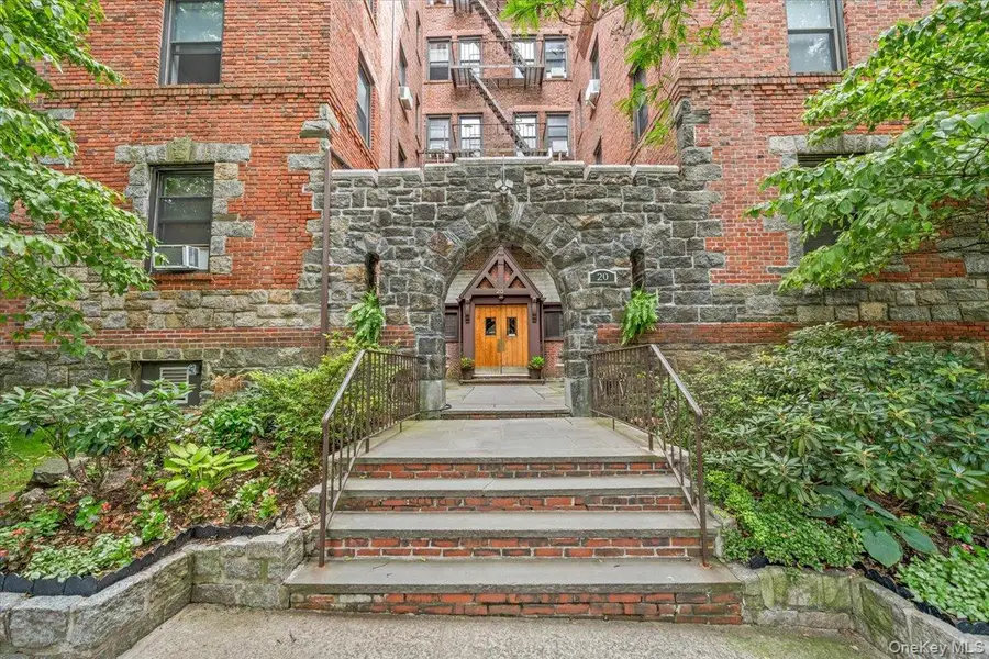 20 William Street #2G, Mount Vernon, NY 10552 - #3